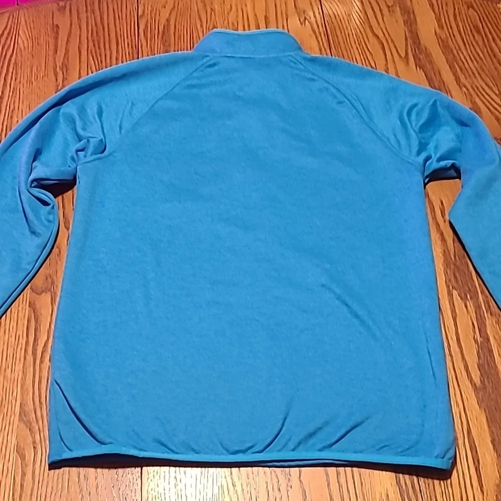 The North Face 1/4 Zip Pullover - Small